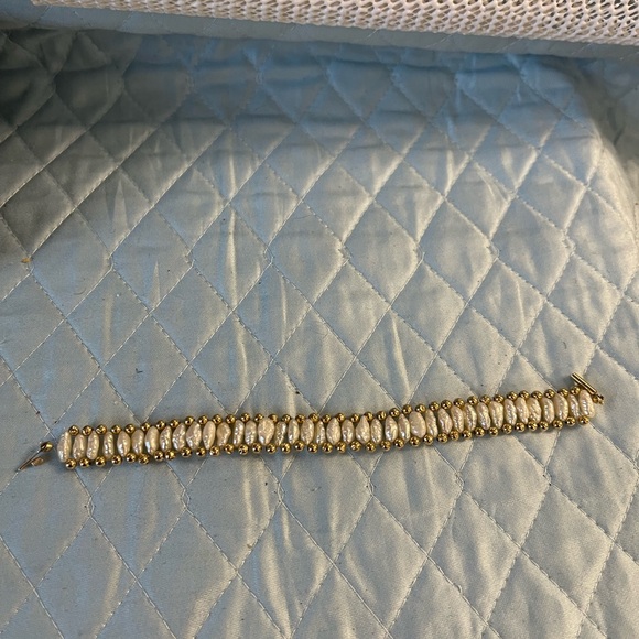 NEW 14K GOLD and FRESHWATER PEARLSLADIES BEAUTIFUL DESIGNER BRACELET 7